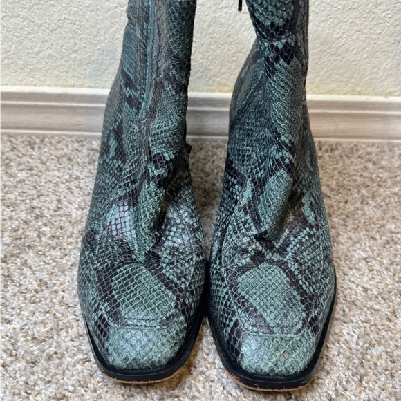 3/$30 Sarto Green Python Snake Print Leather Ankle Boots with Chunky Block Heels - Picture 4 of 13